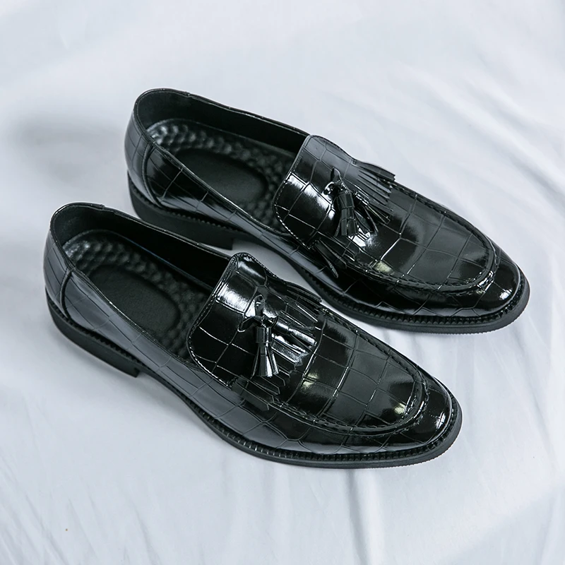 High Quality Leather Tassel Shoes Men Fashion Soft Moccasins Men Loafers Mens Flats Luxury Brand Shoes Driving Shoe Plus Size 46
High Quality Leather Tassel Shoes Men Fashion Soft Moccasins Men Loafers Mens Flats Luxury Brand Shoes Driving Shoe Plus Size 46