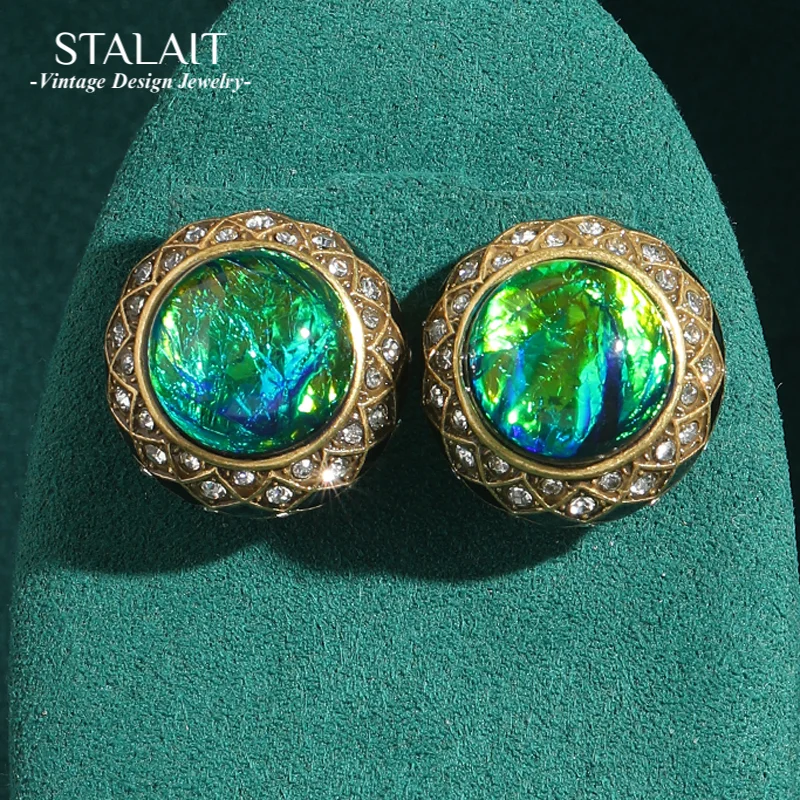 Vintage Green Opal Earrings Natural Stone Abalone Shell Rhinestones Round Gold Color Woman Accessory Luxury Designer Jewelry
Vintage Green Opal Earrings Natural Stone Abalone Shell Rhinestones Round Gold Color Woman Accessory Luxury Designer Jewelry