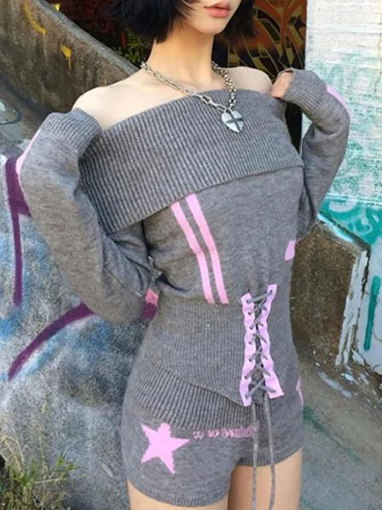American Retro Pure Desire Knit 2 Piece Set One-shoulder Sweater + Short Pants New Fashion Vintage High Street Knitted Suit 2025
American Retro Pure Desire Knit 2 Piece Set One-shoulder Sweater + Short Pants New Fashion Vintage High Street Knitted Suit 2025