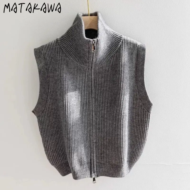 Matakawa Turtleneck Women Sweaters Zipper Basics Autumn Winter Short Vests Korean Fashion Casual Simple Loose Pullovers
Matakawa Turtleneck Women Sweaters Zipper Basics Autumn Winter Short Vests Korean Fashion Casual Simple Loose Pullovers