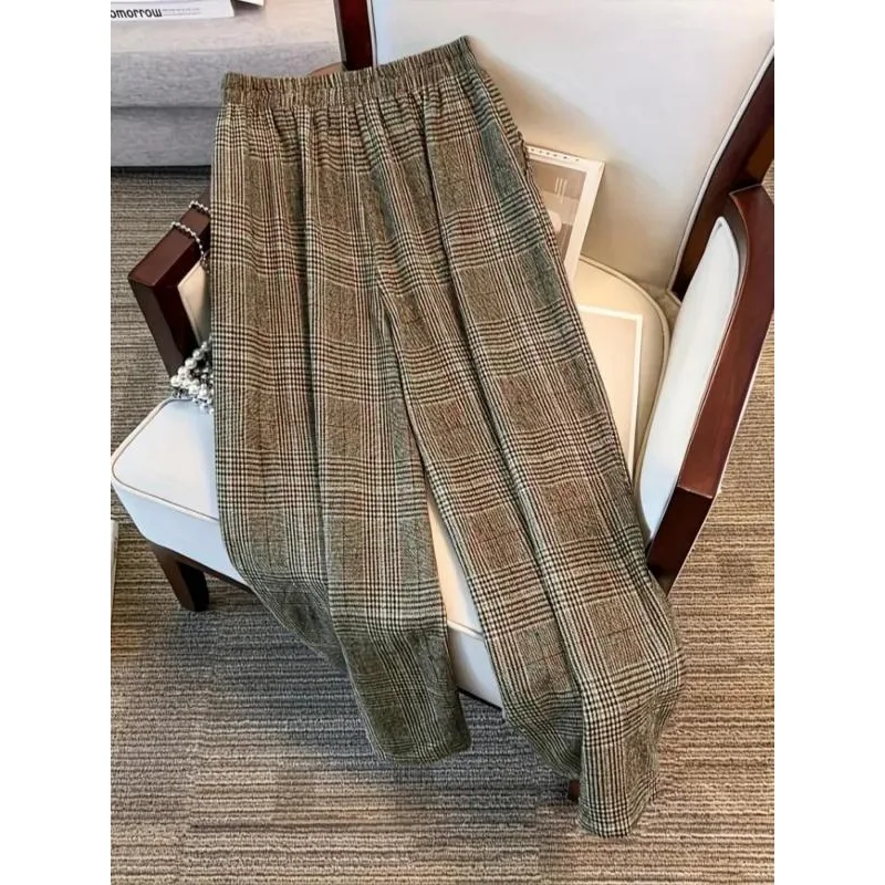 Plus Size New Women's High Waist Straight Leg Loose Plaid Pants Casual Women's Wide Leg Trousers
Plus Size New Women's High Waist Straight Leg Loose Plaid Pants Casual Women's Wide Leg Trousers
