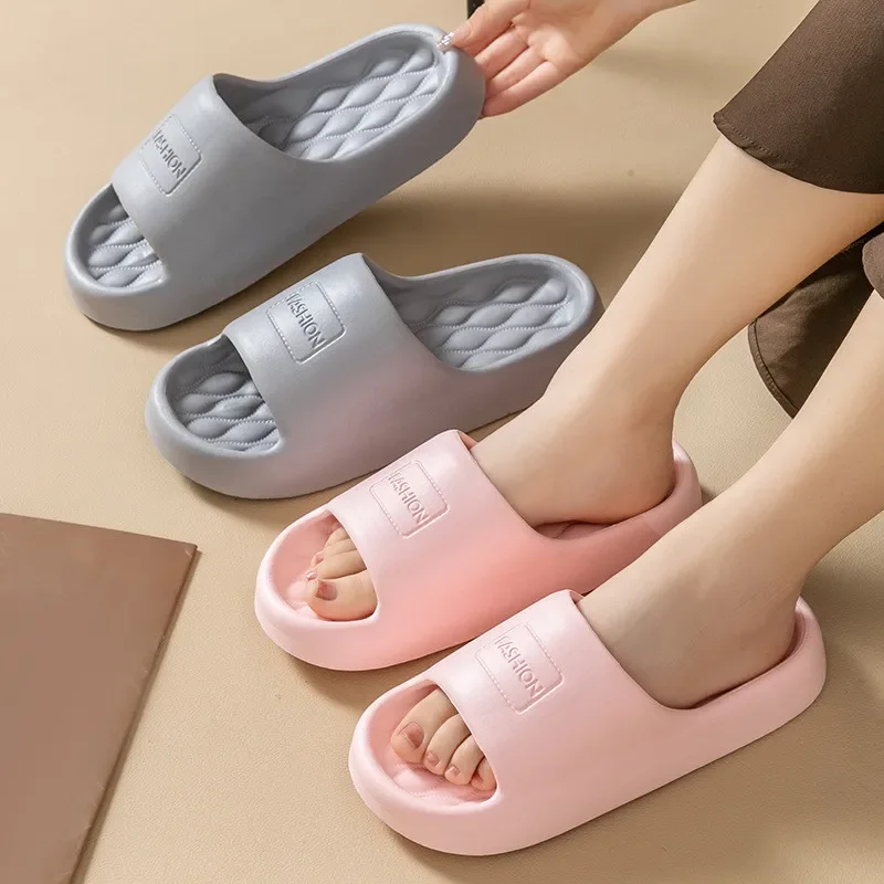 New Home Slippers Fashion Platform Soft Sole Slides Beach Sandals Men Casual Flip Flops Women Flats Couples Non-slip Shoes
New Home Slippers Fashion Platform Soft Sole Slides Beach Sandals Men Casual Flip Flops Women Flats Couples Non-slip Shoes