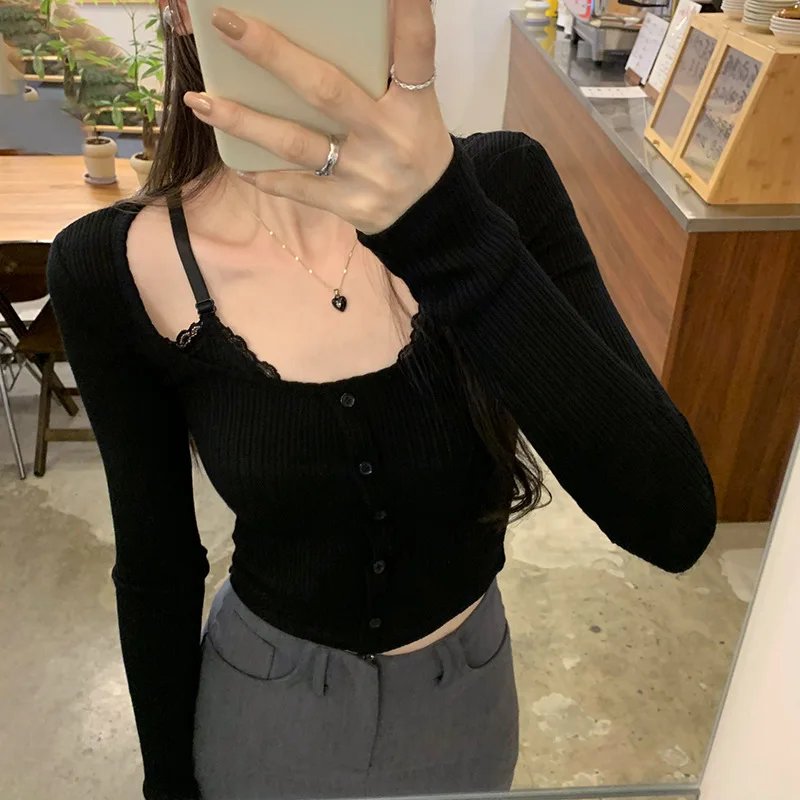 Fake Two Pieces Y2k Aesthetics Tops Women Harajuku Slim Button Lace Patchwork T-shirt Vintage Sexy Cropped Tops Grunge E-girls
Fake Two Pieces Y2k Aesthetics Tops Women Harajuku Slim Button Lace Patchwork T-shirt Vintage Sexy Cropped Tops Grunge E-girls