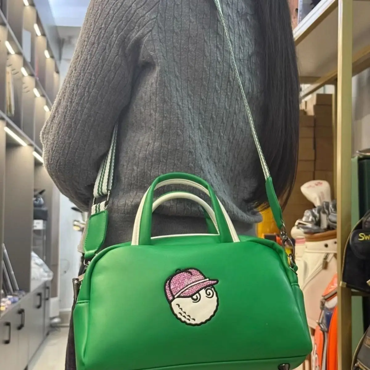 Универсальная сумка для гольфа, портативная двухслойная сумка через плечо и ручная сумка-кошелек для гольфа для мужчин и женщин
Универсальная сумка для гольфа, портативная двухслойная сумка через плечо и ручная сумка-кошелек для гольфа для мужчин и женщин