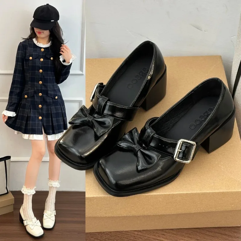 2026 New Square Toe Single Shoes Women's Belt Buckle Slip-on Deep Mouth Black Loafers
2026 New Square Toe Single Shoes Women's Belt Buckle Slip-on Deep Mouth Black Loafers