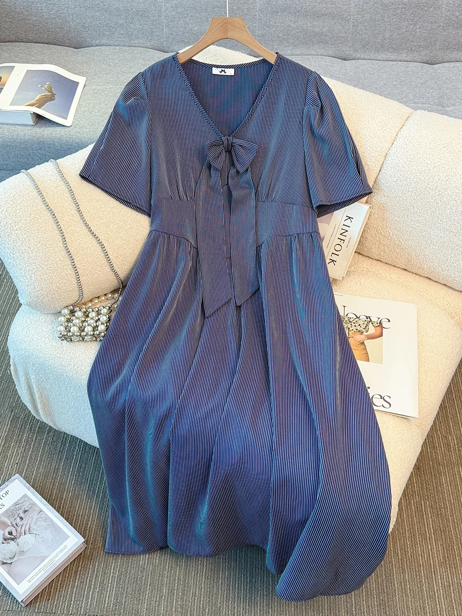 150Kg Plus Size Women's Bust 148 Summer Loose Simple Bow V-Neck Striped Dress 5XL 6XL 7XL 8XL 9XL
150Kg Plus Size Women's Bust 148 Summer Loose Simple Bow V-Neck Striped Dress 5XL 6XL 7XL 8XL 9XL