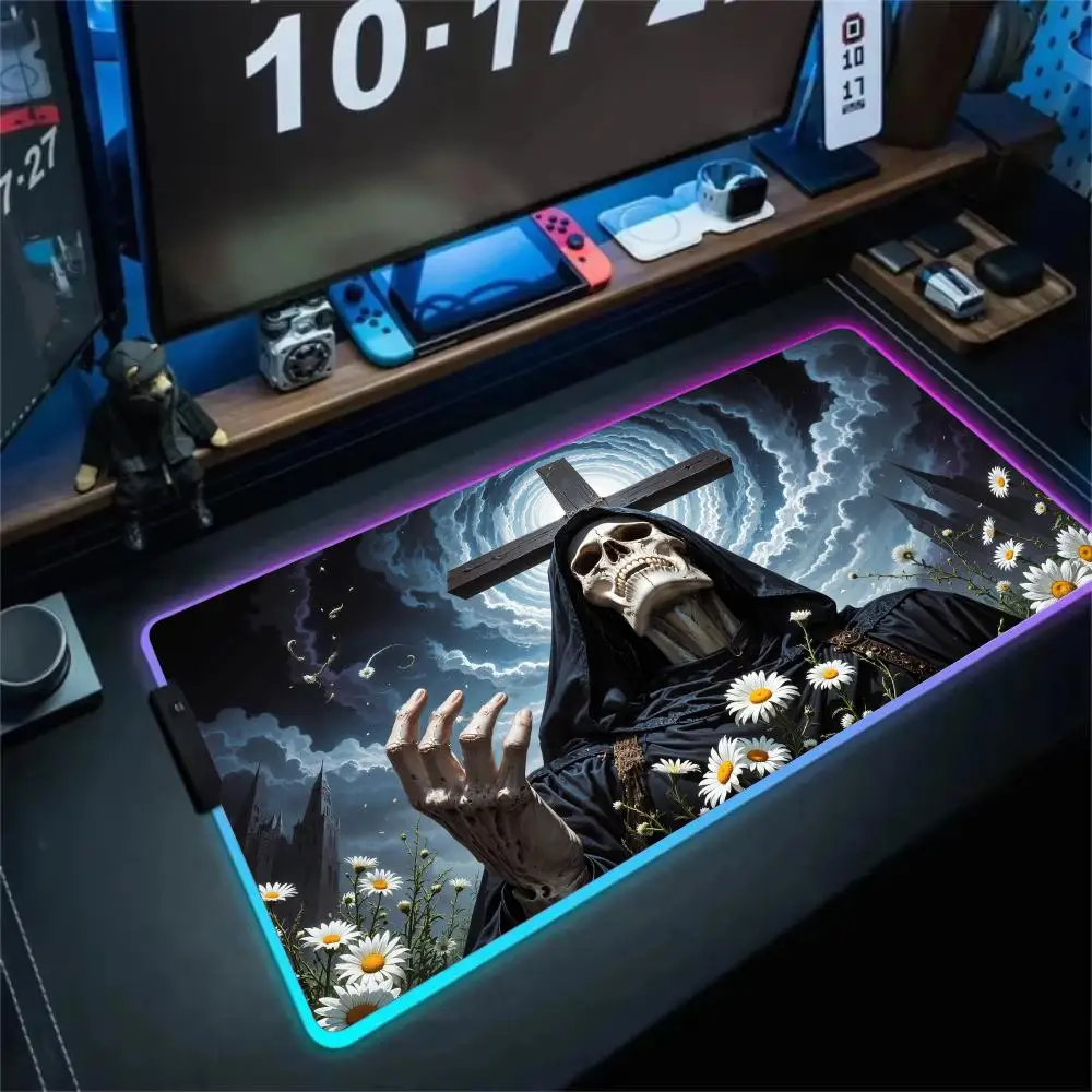 RGB Mouse pad Fantasy Skeleton Man LED glow gaming mat rubber anti-slip Desk Mat gamer pc accessories Gaming keypad mousepad
RGB Mouse pad Fantasy Skeleton Man LED glow gaming mat rubber anti-slip Desk Mat gamer pc accessories Gaming keypad mousepad