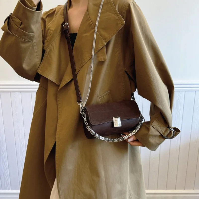 Модная женская сумка через плечо из натуральной кожи с принтом и Париж Элегантный просторный повседневный современный вид  
Модная женская сумка через плечо из натуральной кожи с принтом и Париж Элегантный просторный повседневный современный вид 