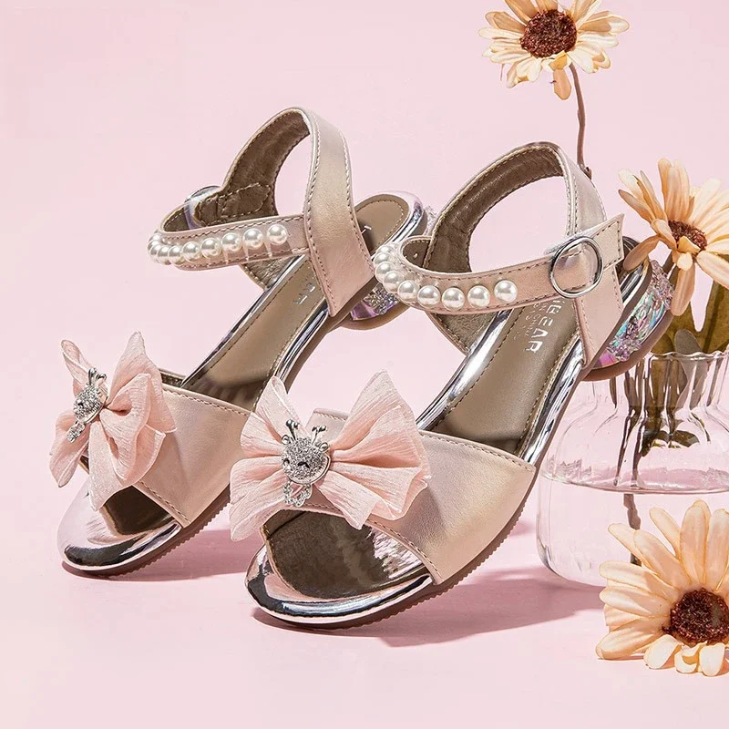 Hot Sale Summer Fashion Baby Girls Comfortable Low Heel Elegant Dance Cute Heeled Single Shoes Soft Crystal Bow Princess Sandals
Hot Sale Summer Fashion Baby Girls Comfortable Low Heel Elegant Dance Cute Heeled Single Shoes Soft Crystal Bow Princess Sandals