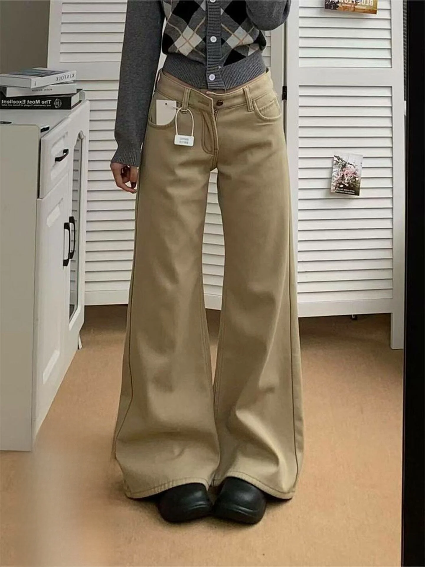 Loose Wide Leg Jeans Women's High Waist Straight Cut Slim Fit Summer New Style Khaki Color Thin Model American High Street
Loose Wide Leg Jeans Women's High Waist Straight Cut Slim Fit Summer New Style Khaki Color Thin Model American High Street