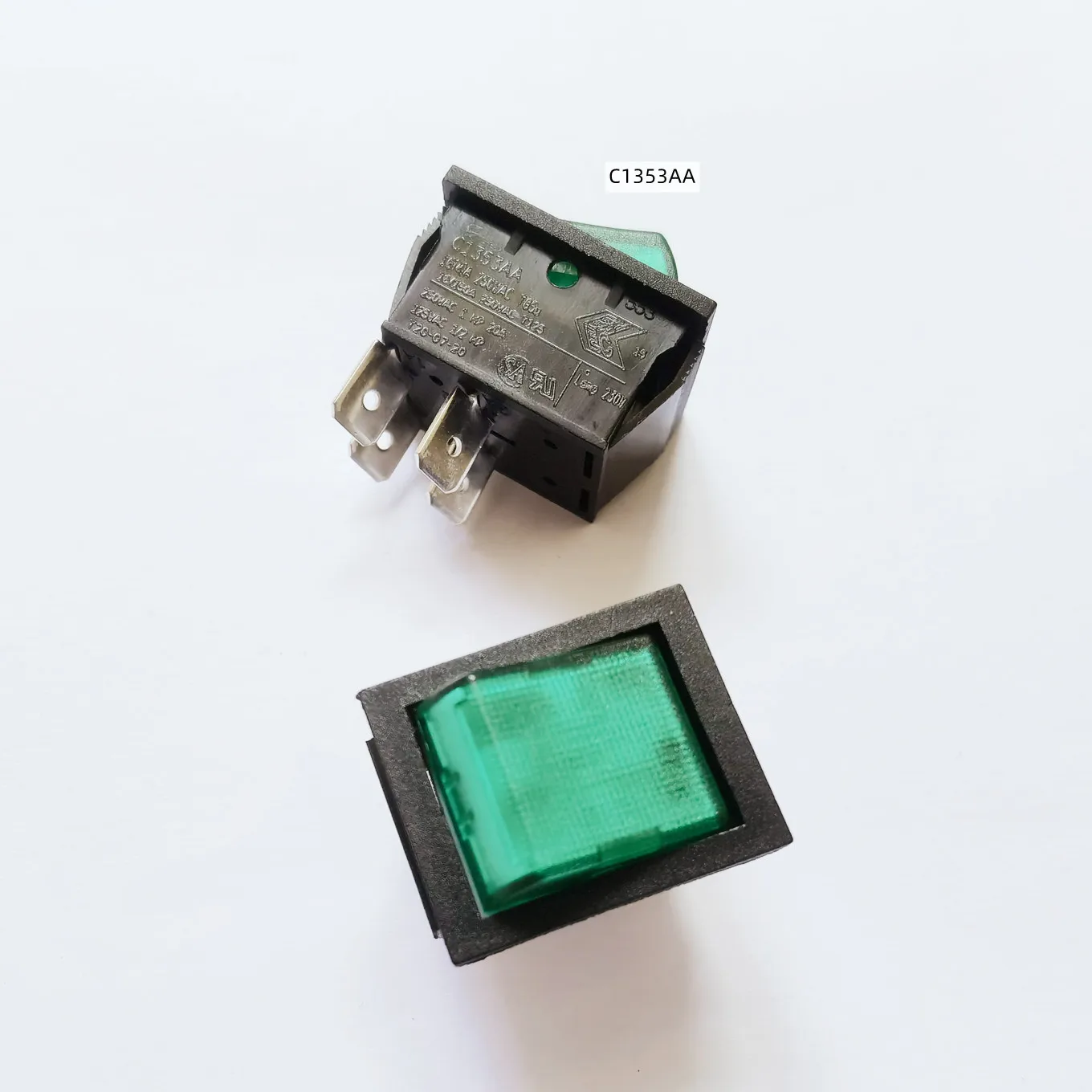 Original new 100% C1553AL C1353AA C1353AL C1350AL C1353AB rocker switch 16A 4pin 2gear
Original new 100% C1553AL C1353AA C1353AL C1350AL C1353AB rocker switch 16A 4pin 2gear