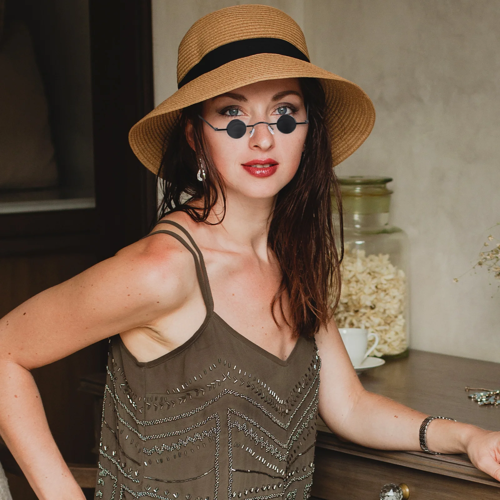 PRETYZOOM Round Sunglasses Retro Circle Glasses for Women Men Beach Party Eyewear Black Red
PRETYZOOM Round Sunglasses Retro Circle Glasses for Women Men Beach Party Eyewear Black Red