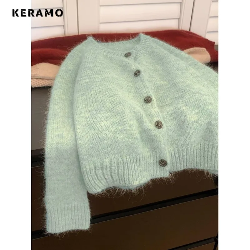 Women Sweet Round Neck Knitting Long Sleeve Pure Pullovers 2025 Winter Elegant Basics Solid Color Chic Ladies Sweater Top
Women Sweet Round Neck Knitting Long Sleeve Pure Pullovers 2025 Winter Elegant Basics Solid Color Chic Ladies Sweater Top