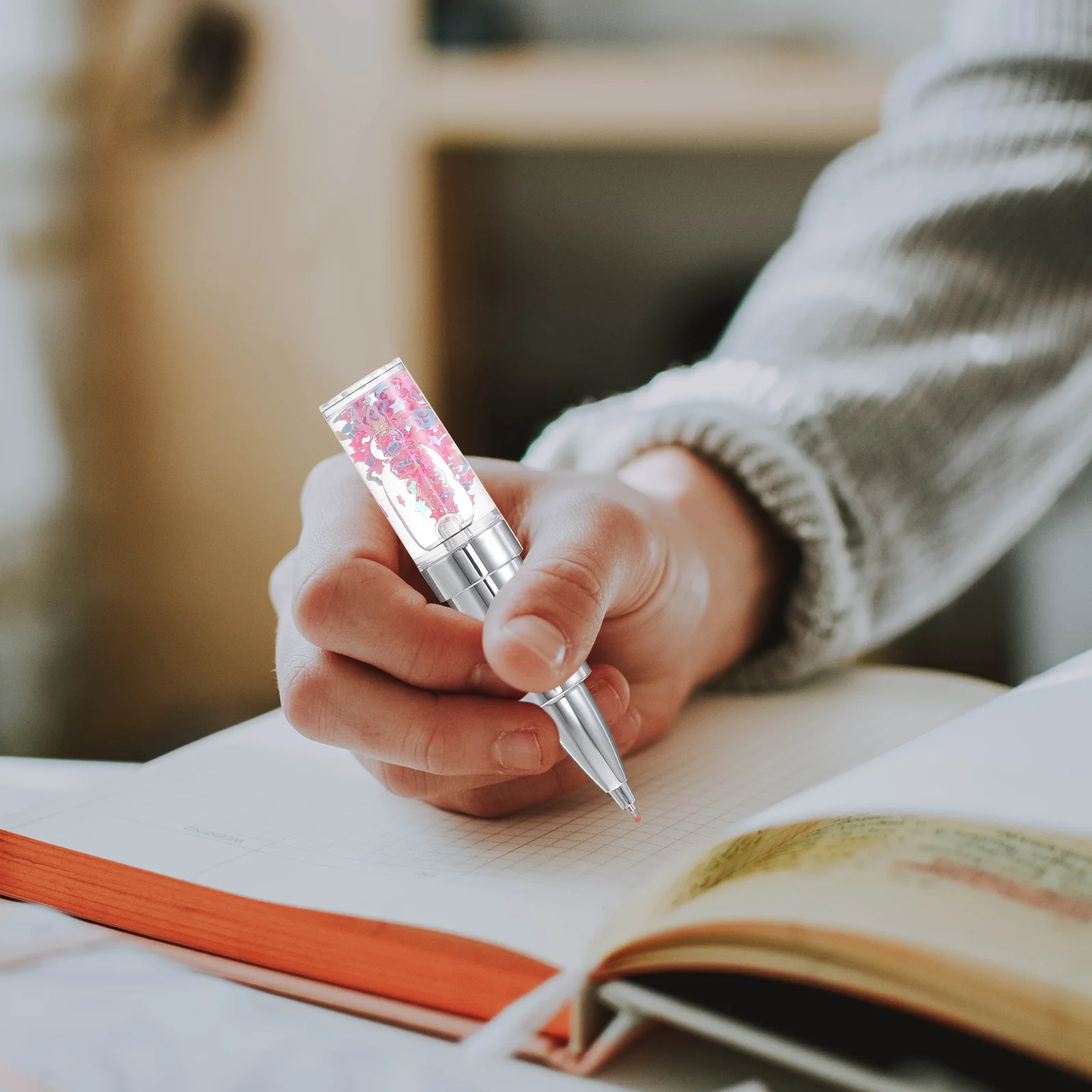 4pcs Lipstick Shape Gel Pen 0.5Mm Smooth Writing Cute Stationery For Kids Students Office School Water-Based Ink Pens Creative
4pcs Lipstick Shape Gel Pen 0.5Mm Smooth Writing Cute Stationery For Kids Students Office School Water-Based Ink Pens Creative