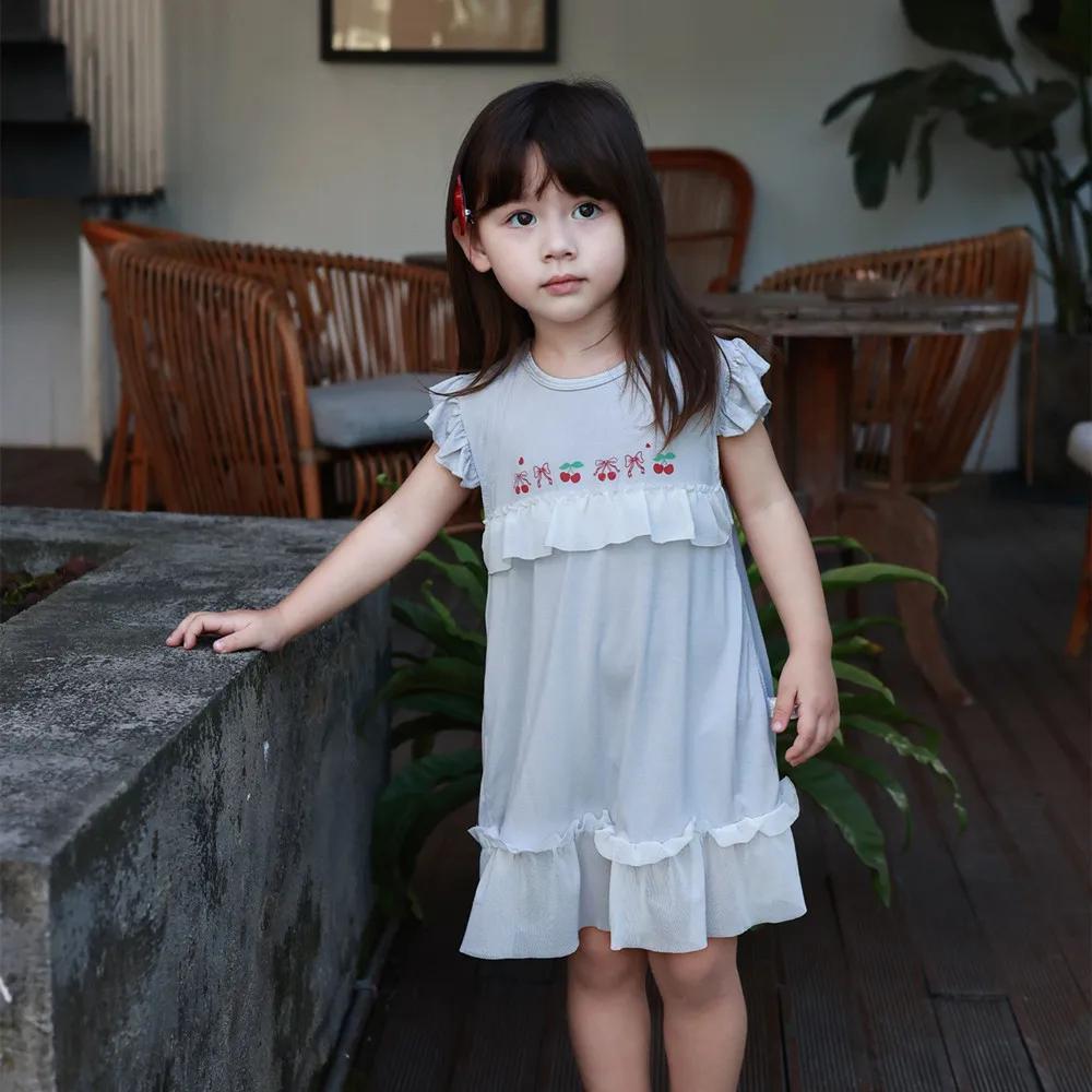 baby dress Comfortable girls' dress Summer girls' dress Cherry bow print ruffled edges and flying sleeves sweet princess dress
baby dress Comfortable girls' dress Summer girls' dress Cherry bow print ruffled edges and flying sleeves sweet princess dress