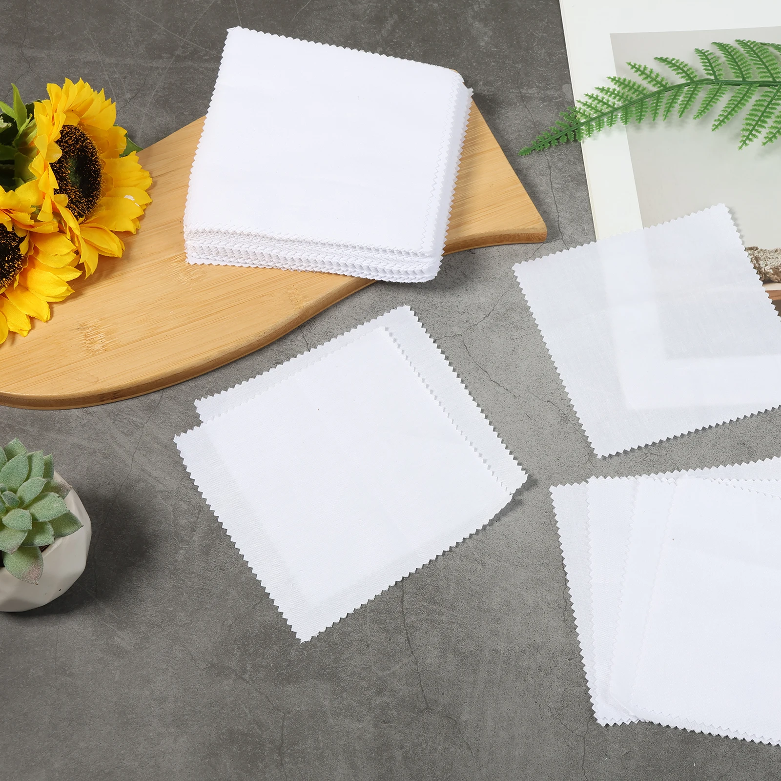 200Pcs Cotton Fabric Pack for Quilting 5x5 Inch White Cotton Quilting Patchwork Squares Soft Charm Fabric for DIY Beginners
200Pcs Cotton Fabric Pack for Quilting 5x5 Inch White Cotton Quilting Patchwork Squares Soft Charm Fabric for DIY Beginners
