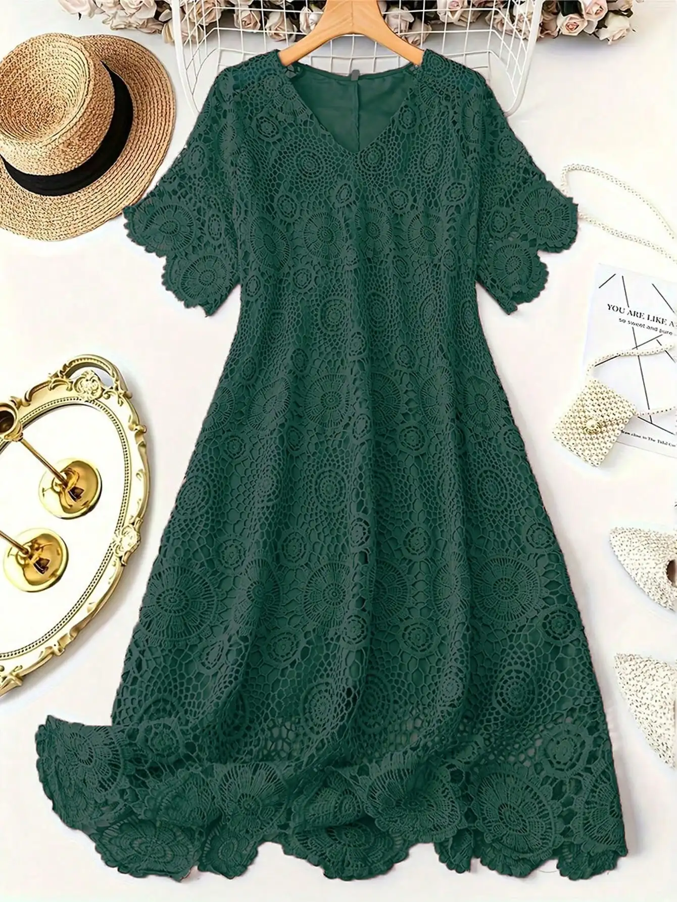 Plus Size Lace V-Neck A-Line Dress Elegant Short Sleeve Scallop Trim For Spring Summer
Plus Size Lace V-Neck A-Line Dress Elegant Short Sleeve Scallop Trim For Spring Summer