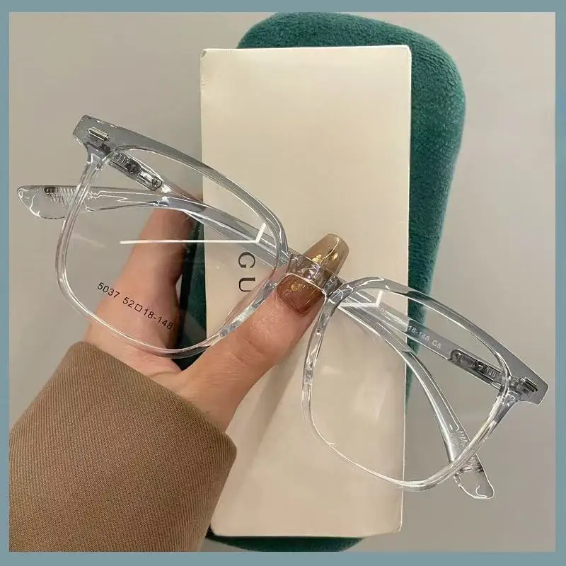 New Ultralight Black Frame Glasses Stylish Decorative Items-Computer Glasses Blue Light Blocking-Lightweight Frames
New Ultralight Black Frame Glasses Stylish Decorative Items-Computer Glasses Blue Light Blocking-Lightweight Frames