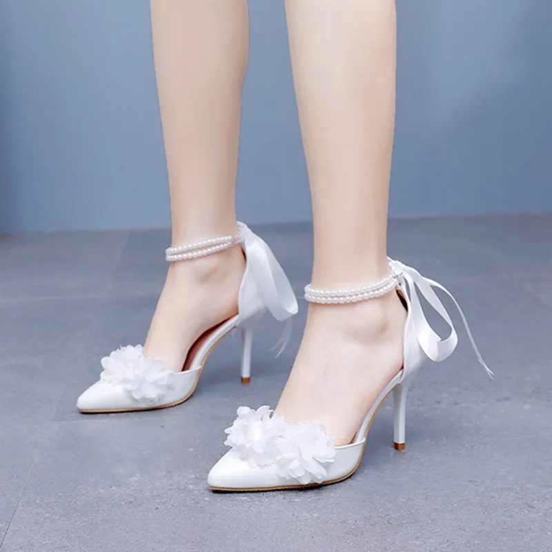 9.5CM White Flower Thin Heel Pointed Toe String Bead Lace Up Sandals Women Summer Sexy Party Shoes Star Style Wedding Prom Shoes
9.5CM White Flower Thin Heel Pointed Toe String Bead Lace Up Sandals Women Summer Sexy Party Shoes Star Style Wedding Prom Shoes