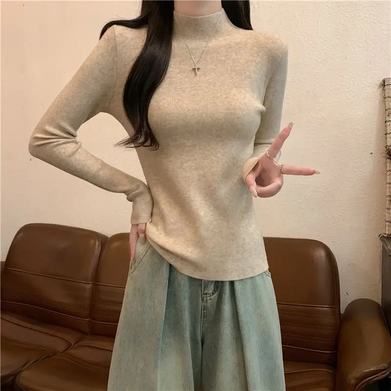 Women's Long Sleeve Knitted Fleece Lined Thickened Base Shirt Casual Slim Fit Warm Top for Autumn Winter Inner Wear
Women's Long Sleeve Knitted Fleece Lined Thickened Base Shirt Casual Slim Fit Warm Top for Autumn Winter Inner Wear