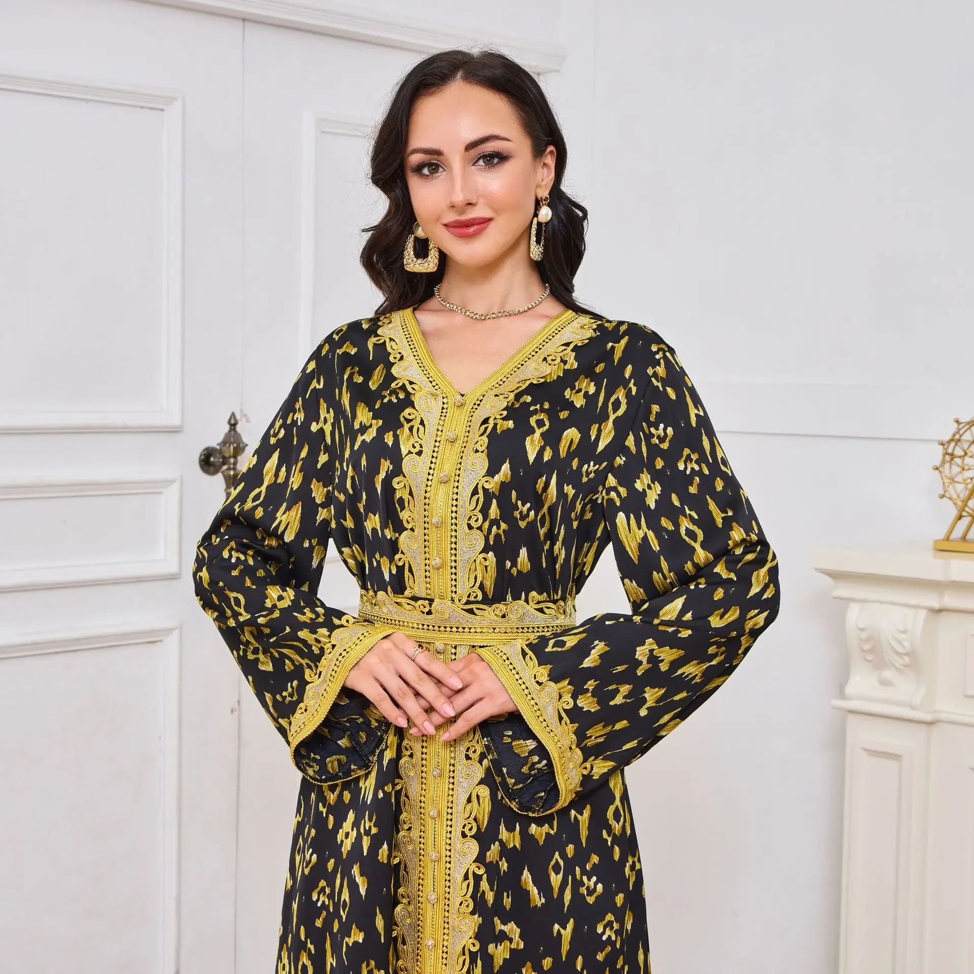 Dubai Muslim Fashion Printed Women Dress Elegant Casual Long Dress Woman Long Sleeve Loose Dress Woman Temperament Holiday Robes
Dubai Muslim Fashion Printed Women Dress Elegant Casual Long Dress Woman Long Sleeve Loose Dress Woman Temperament Holiday Robes