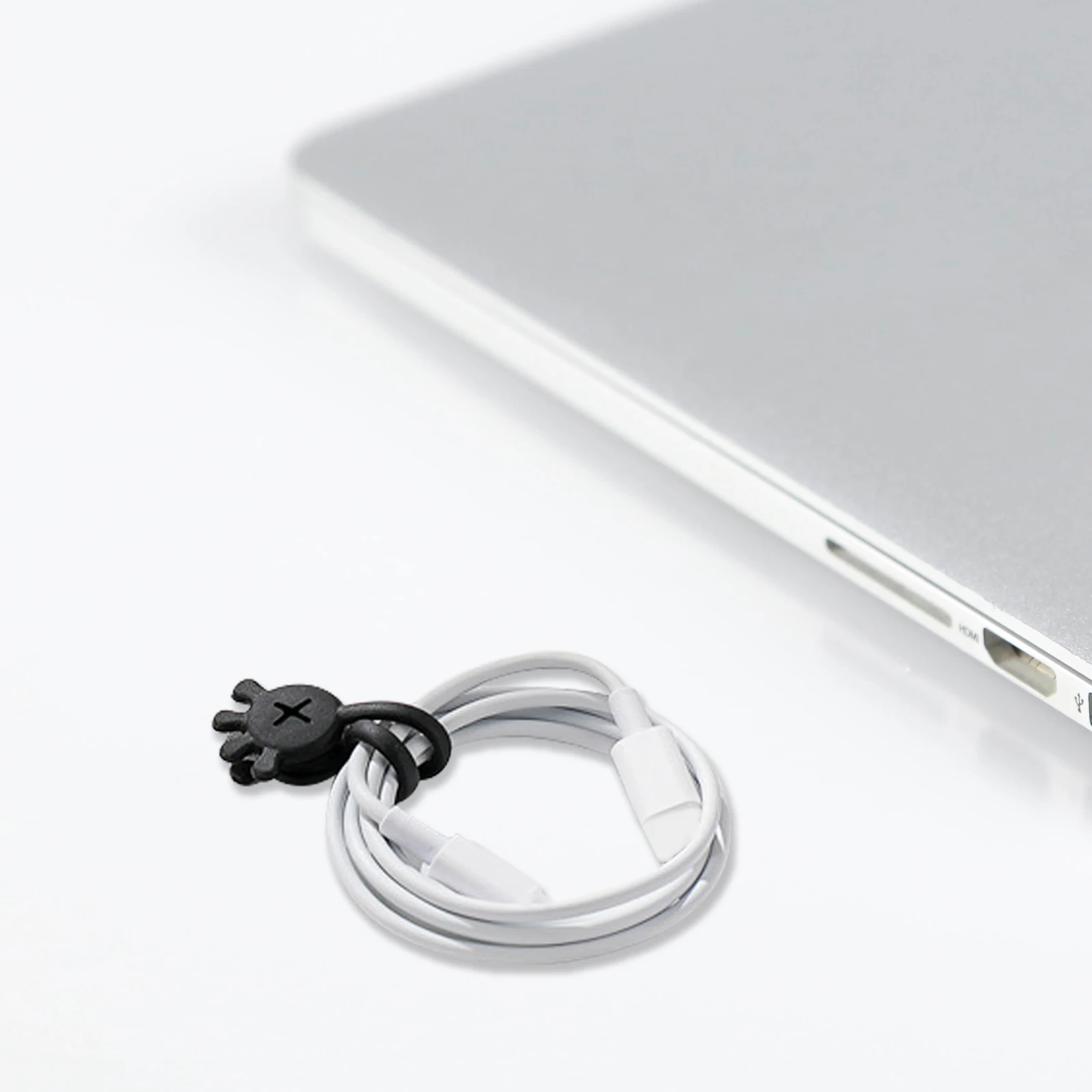 10pcs Magnetic Headphone Data Cable Storage Wrap Cord Organizer Silicone Wire Strip Buckle for Household Electronics Charging
10pcs Magnetic Headphone Data Cable Storage Wrap Cord Organizer Silicone Wire Strip Buckle for Household Electronics Charging