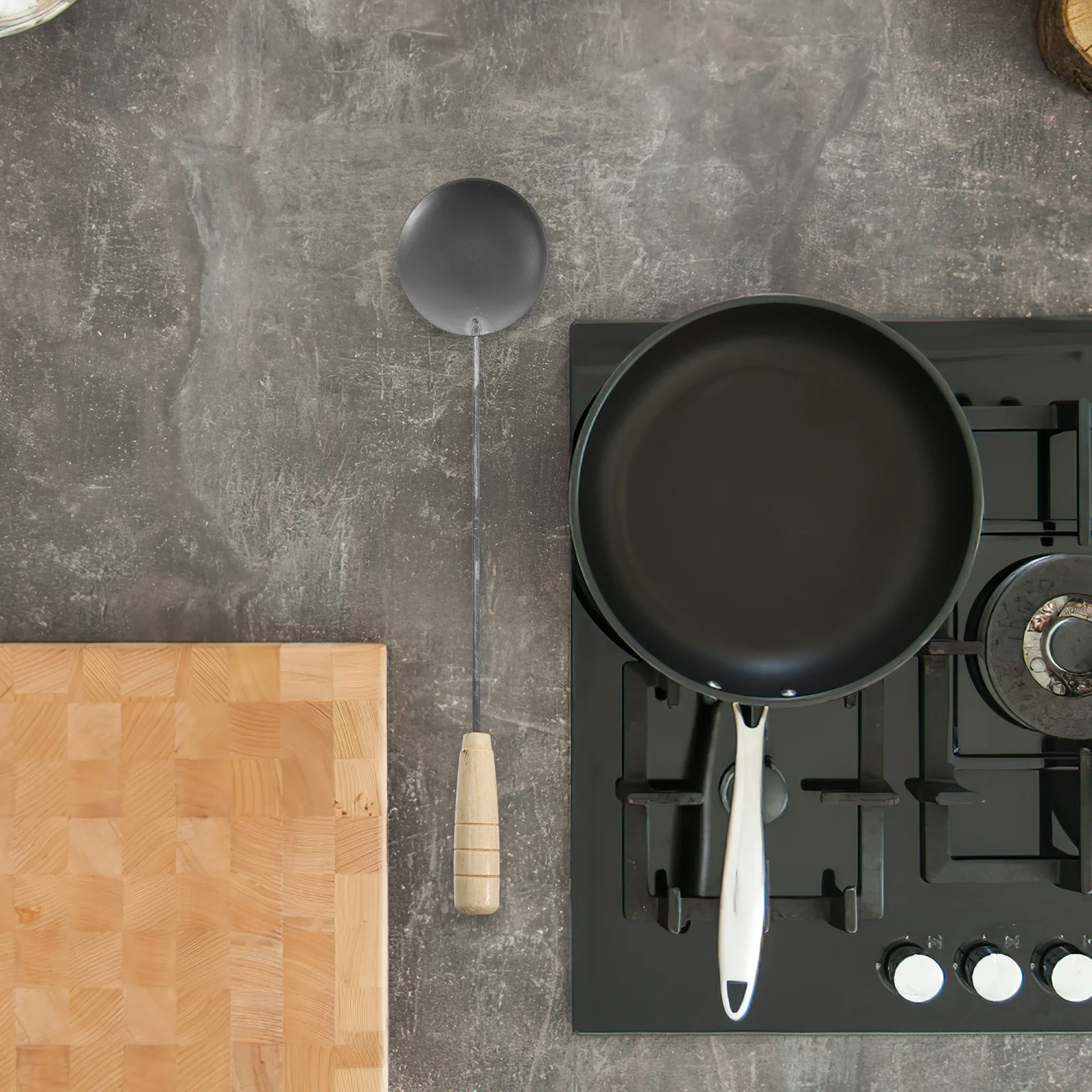 Non-Stick Metal Frying Spoon Kitchen Cooking Utensil Practical Wear-Resistant Simple Design High Performance Frying Snack Mold
Non-Stick Metal Frying Spoon Kitchen Cooking Utensil Practical Wear-Resistant Simple Design High Performance Frying Snack Mold