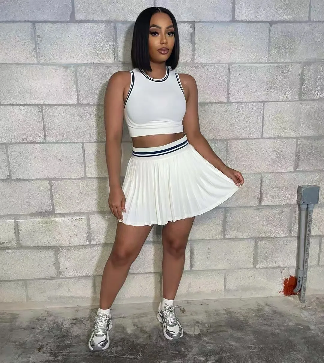 Summer Fashion Sports Style Two Piece Set Women Casual Sleeveless Tshirt Pleated Skirt Two-piece Set Women
Summer Fashion Sports Style Two Piece Set Women Casual Sleeveless Tshirt Pleated Skirt Two-piece Set Women