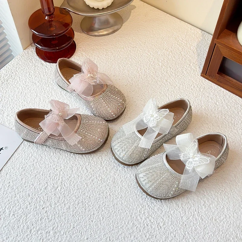 Girls Leather Shoes Mesh Lace Bows Sweet Butterfly Kids Flat Shoes Round Toes 2025 New Girls Princess Shoes Non-slip Pearl Sweet
Girls Leather Shoes Mesh Lace Bows Sweet Butterfly Kids Flat Shoes Round Toes 2025 New Girls Princess Shoes Non-slip Pearl Sweet