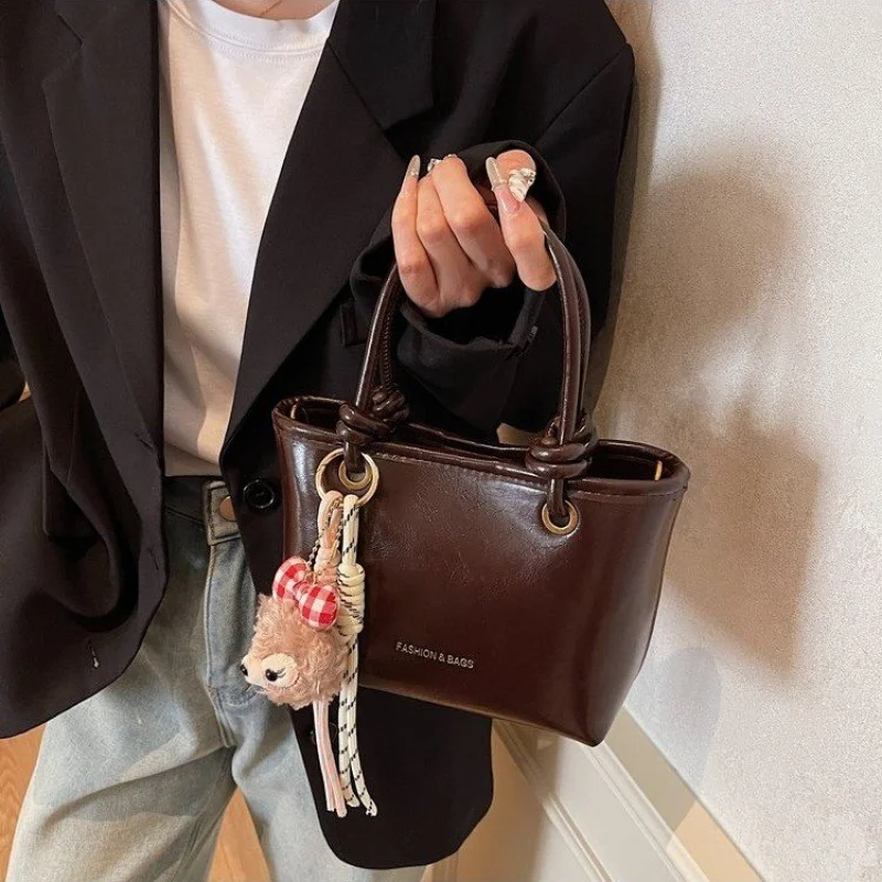 Timeless Women's Tote Bag Luxury Leather Crossbody Shoulder Handbag Designer Purse Classic Elegant
Timeless Women's Tote Bag Luxury Leather Crossbody Shoulder Handbag Designer Purse Classic Elegant
