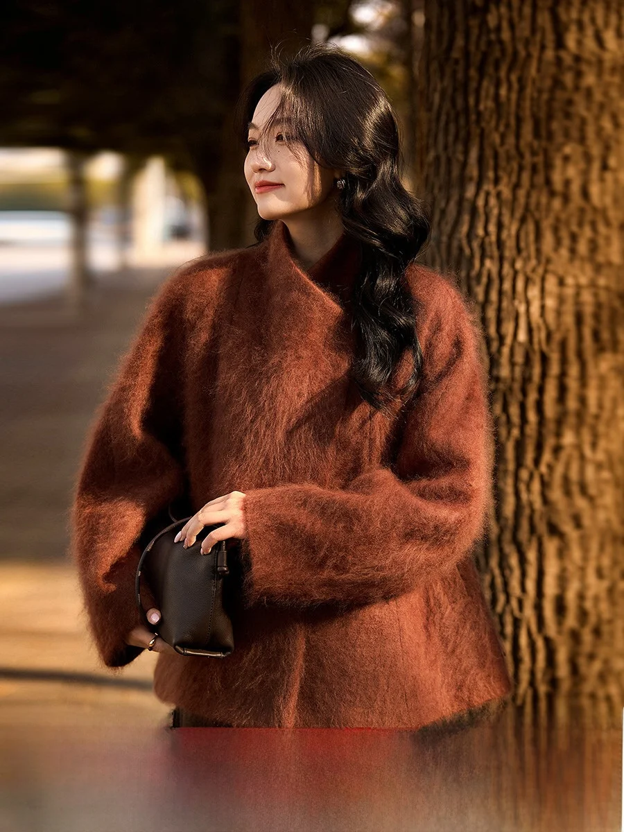 Шерстяное пальто Xiao Han Camere: Новинка, модный повседневный стиль, свободный крой, полиэстер, длинный рукав, для женщин.
Шерстяное пальто Xiao Han Camere: Новинка, модный повседневный стиль, свободный крой, полиэстер, длинный рукав, для женщин.