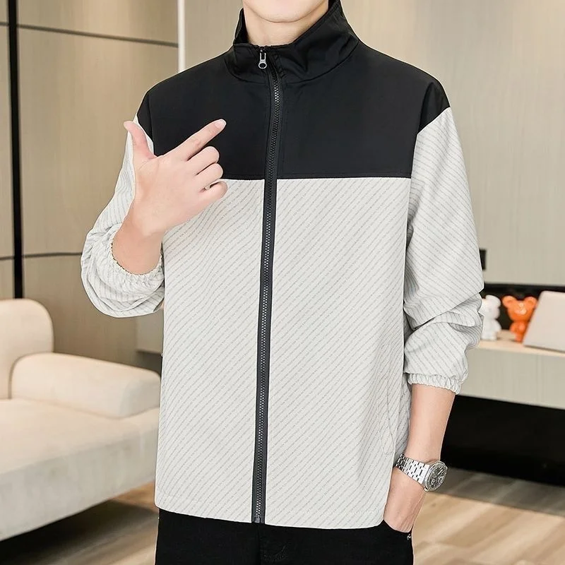 Мужская дизайнерская куртка-пуховик с капюшоном, белая, из натуральной ткани, в стиле кэжуал, футуристическая, с сетчатыми вставками, униформа, от дизайнера Bf
Мужская дизайнерская куртка-пуховик с капюшоном, белая, из натуральной ткани, в стиле кэжуал, футуристическая, с сетчатыми вставками, униформа, от дизайнера Bf