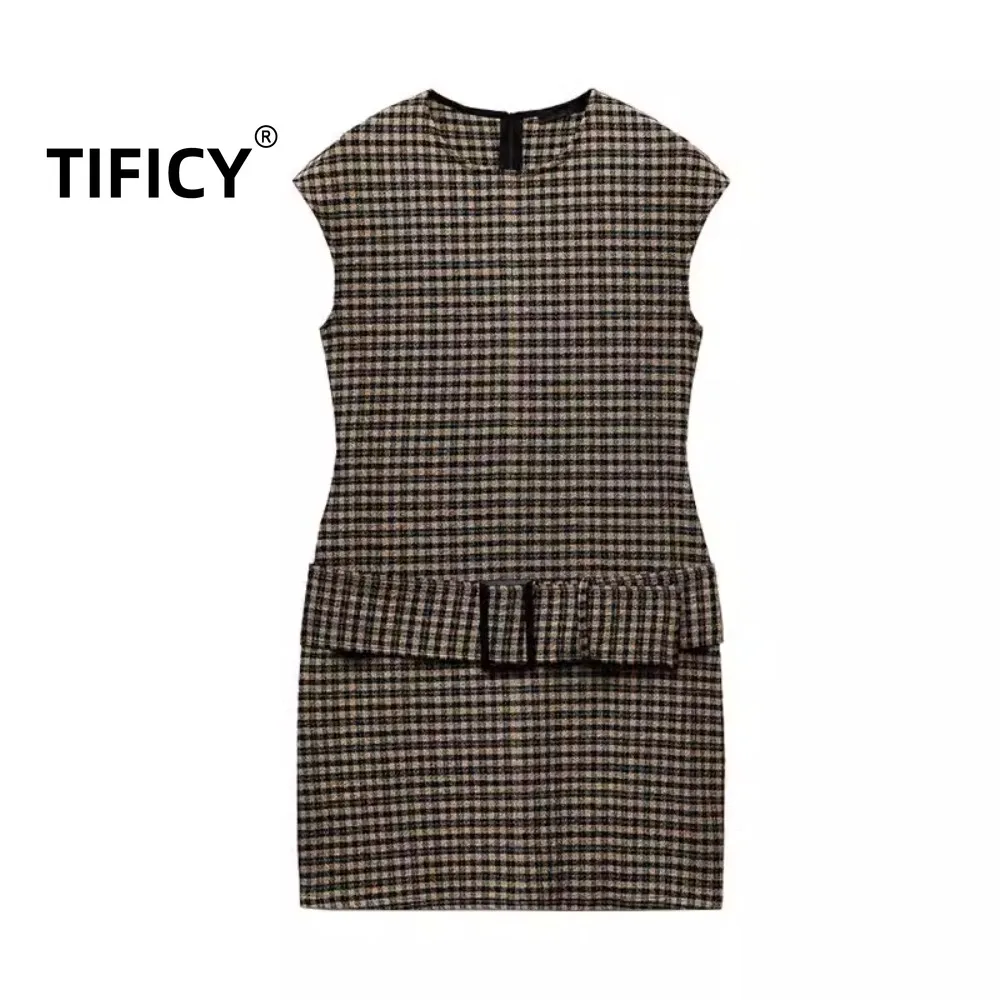 High Street Plaid Dresses New Autumn and Winter Women's Clothing with Belt, Double-sided Fabric Sleeveless Short Mini Dress
High Street Plaid Dresses New Autumn and Winter Women's Clothing with Belt, Double-sided Fabric Sleeveless Short Mini Dress