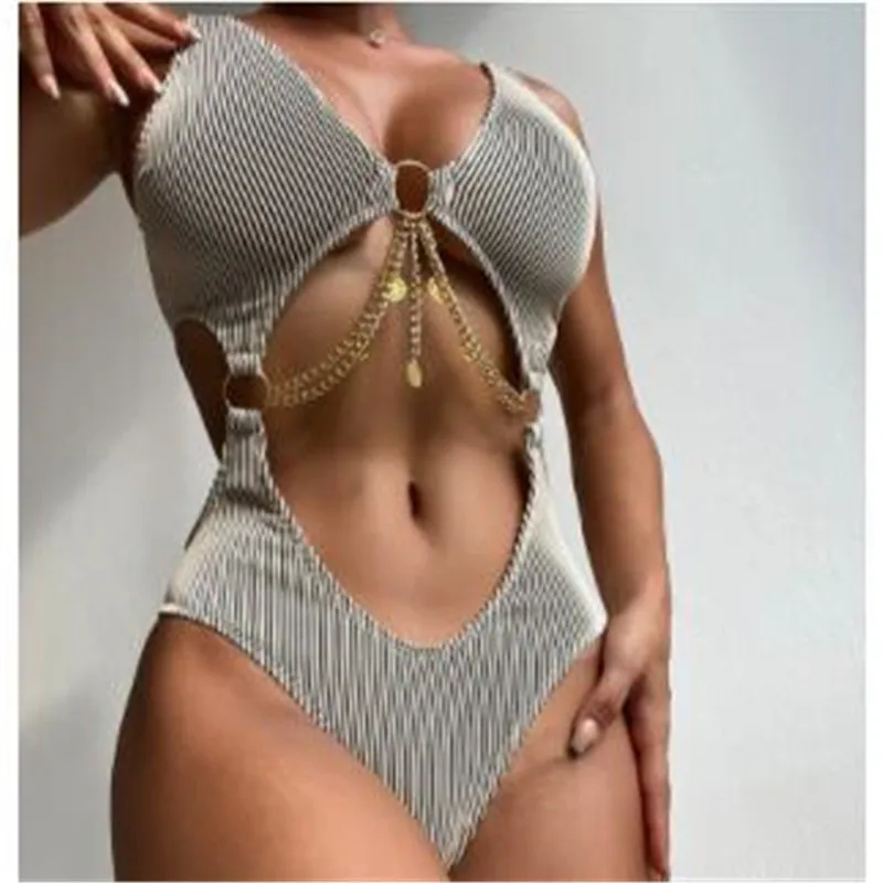 2024 Women's Chain Swimsuit one-piece Sexy Black Splicing Bikini Summer Beach Design Sense Stripes Backless Swimwear Hollow Out
2024 Women's Chain Swimsuit one-piece Sexy Black Splicing Bikini Summer Beach Design Sense Stripes Backless Swimwear Hollow Out
