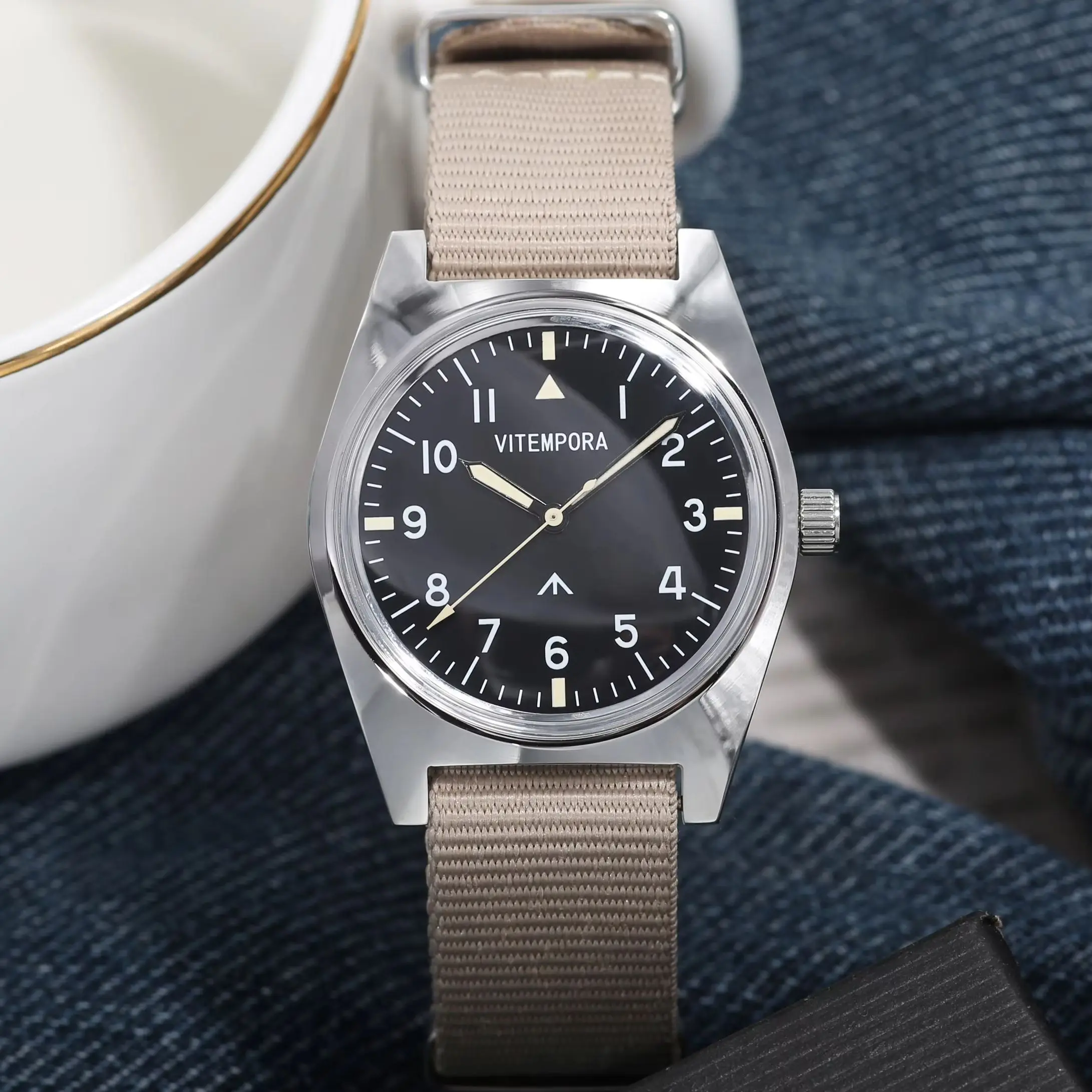VITEMPORA Men's Manual Mechanical Movement Pilot Watch 36mm Retro Small Dial Stainless Steel Waterproof Wristwatch for Men
VITEMPORA Men's Manual Mechanical Movement Pilot Watch 36mm Retro Small Dial Stainless Steel Waterproof Wristwatch for Men