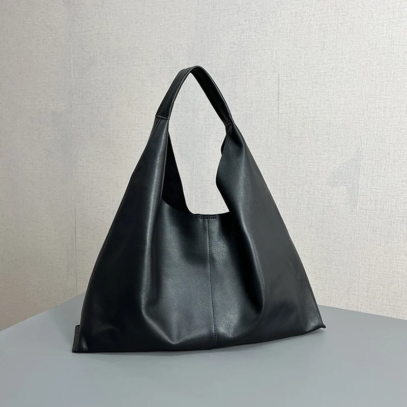 2024 New Cowhide Black Urban Versatile Women's Handheld Large Bag Plain Leather Soft One Shoulder Tote Bag
2024 New Cowhide Black Urban Versatile Women's Handheld Large Bag Plain Leather Soft One Shoulder Tote Bag