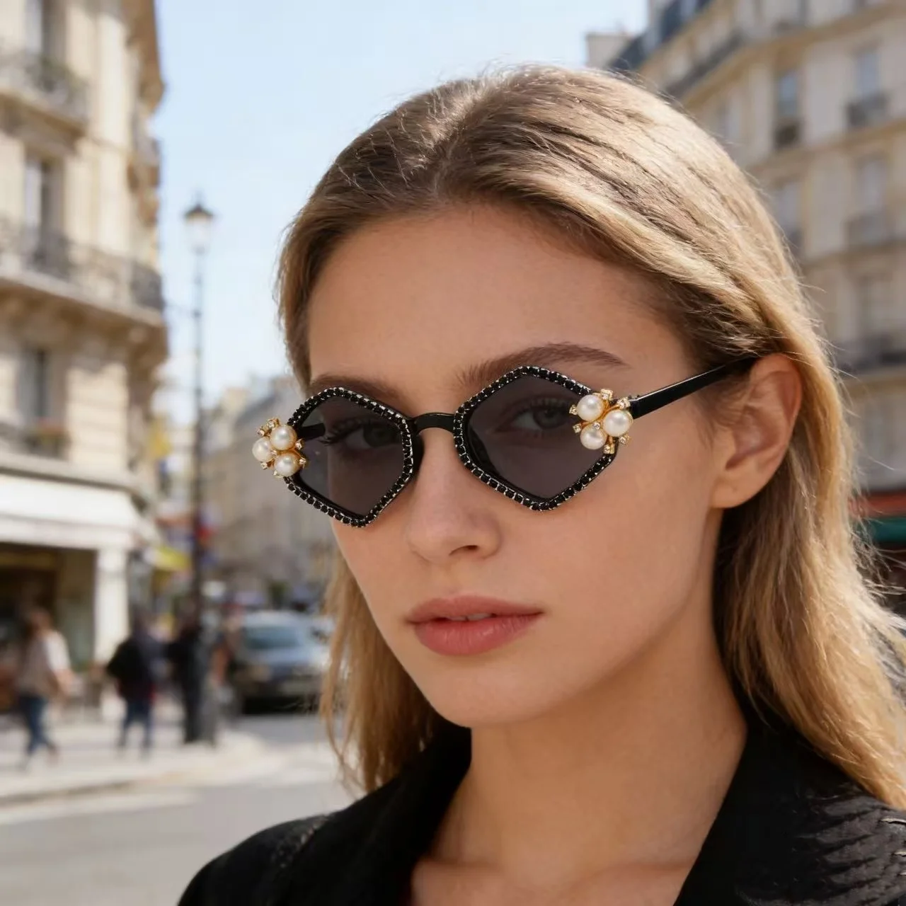 New Fashion Sunglasses Women UV400 Lens Sun Glasses Retro Square Luxury Brand Eyeglasses for Woman
New Fashion Sunglasses Women UV400 Lens Sun Glasses Retro Square Luxury Brand Eyeglasses for Woman