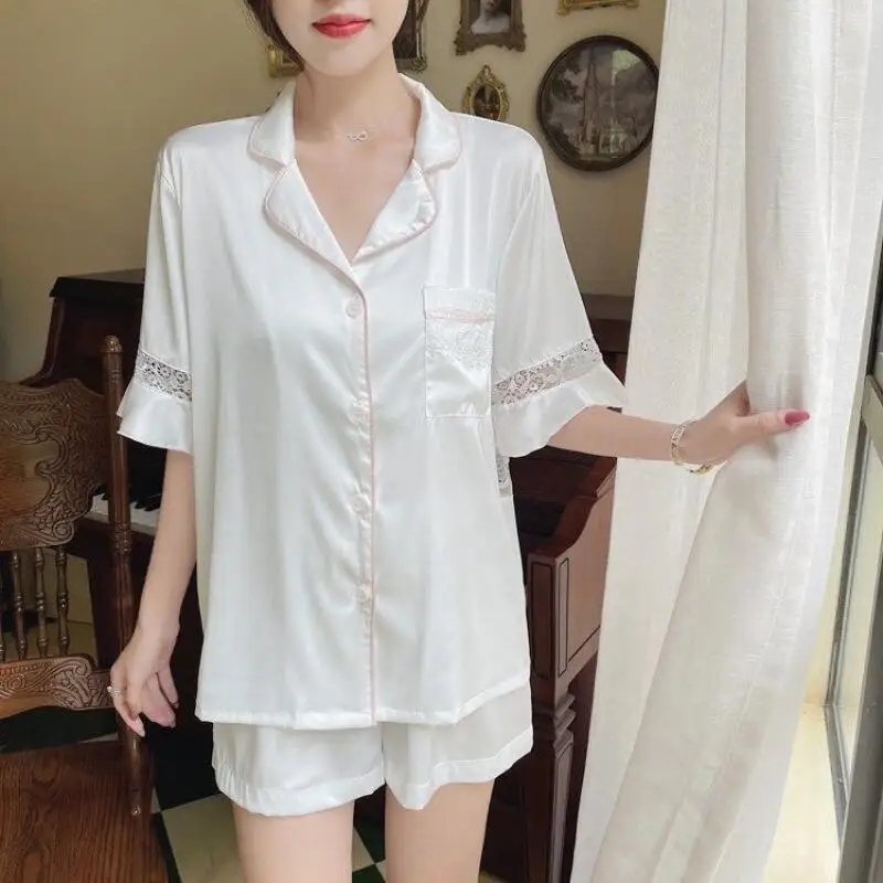 Эротическая женская пижама из ледяного шелка: летняя ночная сорочка с шортами и коротким рукавом, кружевной домашний комплект в стиле кавайи
Эротическая женская пижама из ледяного шелка: летняя ночная сорочка с шортами и коротким рукавом, кружевной домашний комплект в стиле кавайи