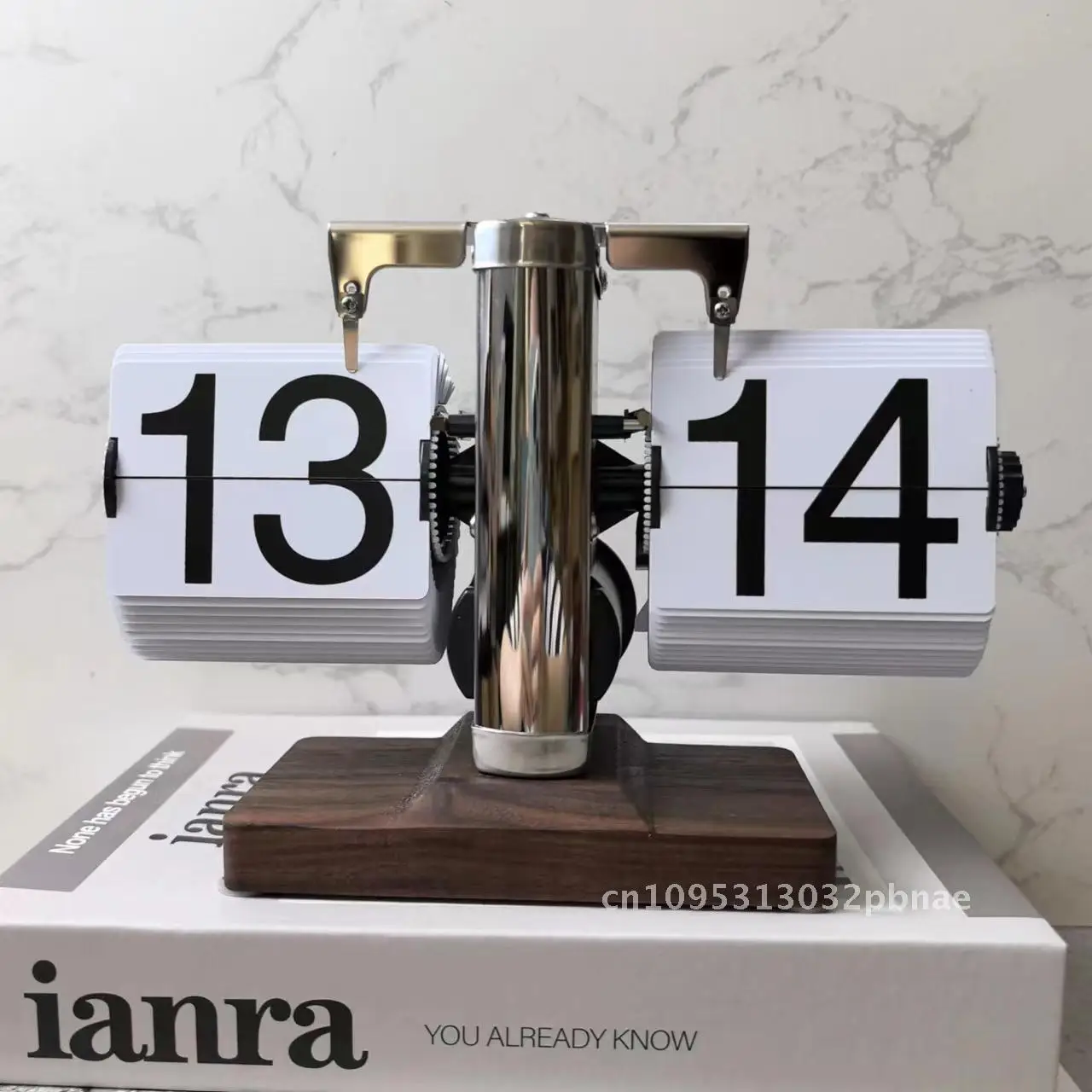 European-Style Automatic Page-Turning Clock Retro Home Living Room Decor Small Balance Mechanical Single-Sided Rectangle Clock
European-Style Automatic Page-Turning Clock Retro Home Living Room Decor Small Balance Mechanical Single-Sided Rectangle Clock