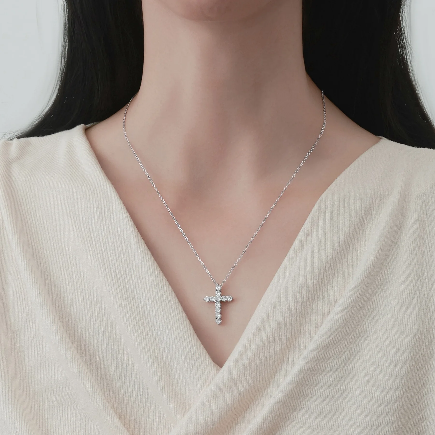 RAPRGOLD GRA Certified Moissanite Cross Pendant Necklaces for Women Real S925 Sterling Silver Clavicle Chains Fine Jewelry Gifts
RAPRGOLD GRA Certified Moissanite Cross Pendant Necklaces for Women Real S925 Sterling Silver Clavicle Chains Fine Jewelry Gifts