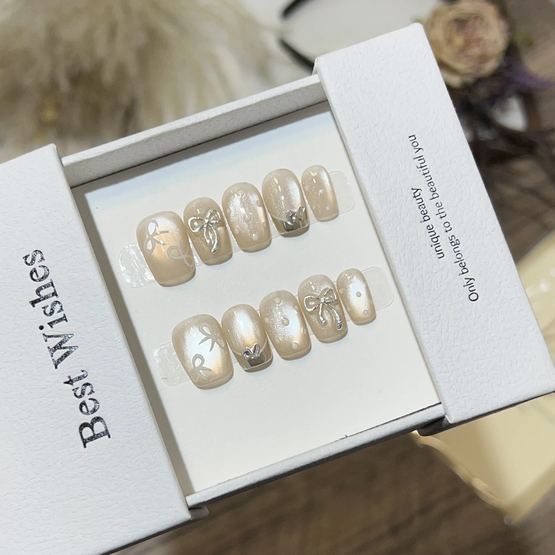 10pcs Cat Eye Handmade Press on Nails Short Square Head False Nail Bow Pearl Fake Nail Polka Dot Full Cover French Acrylic Nails
10pcs Cat Eye Handmade Press on Nails Short Square Head False Nail Bow Pearl Fake Nail Polka Dot Full Cover French Acrylic Nails
