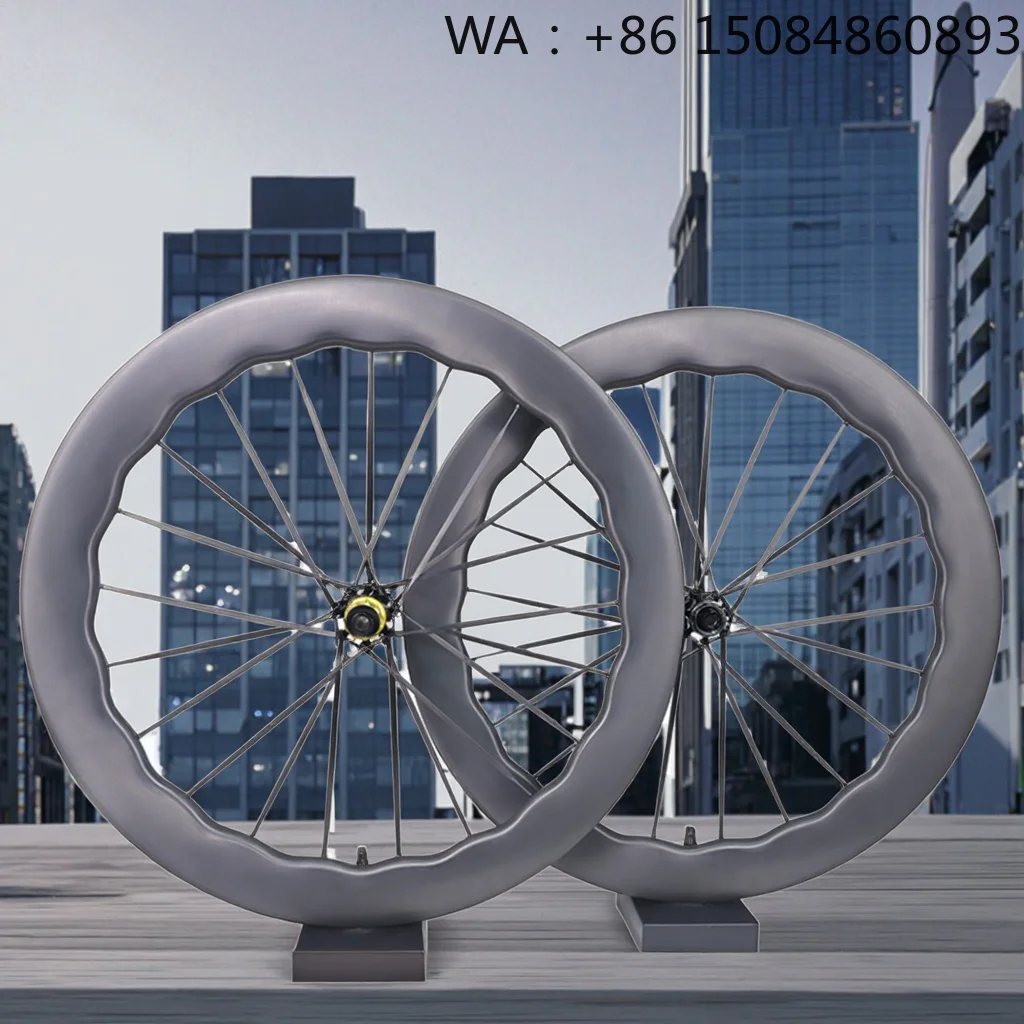 700c Super Deep Carbon Wheels, 60/65mm depth non-paint anti-scratch rim, lightweight disc brake road bike wheels
700c Super Deep Carbon Wheels, 60/65mm depth non-paint anti-scratch rim, lightweight disc brake road bike wheels