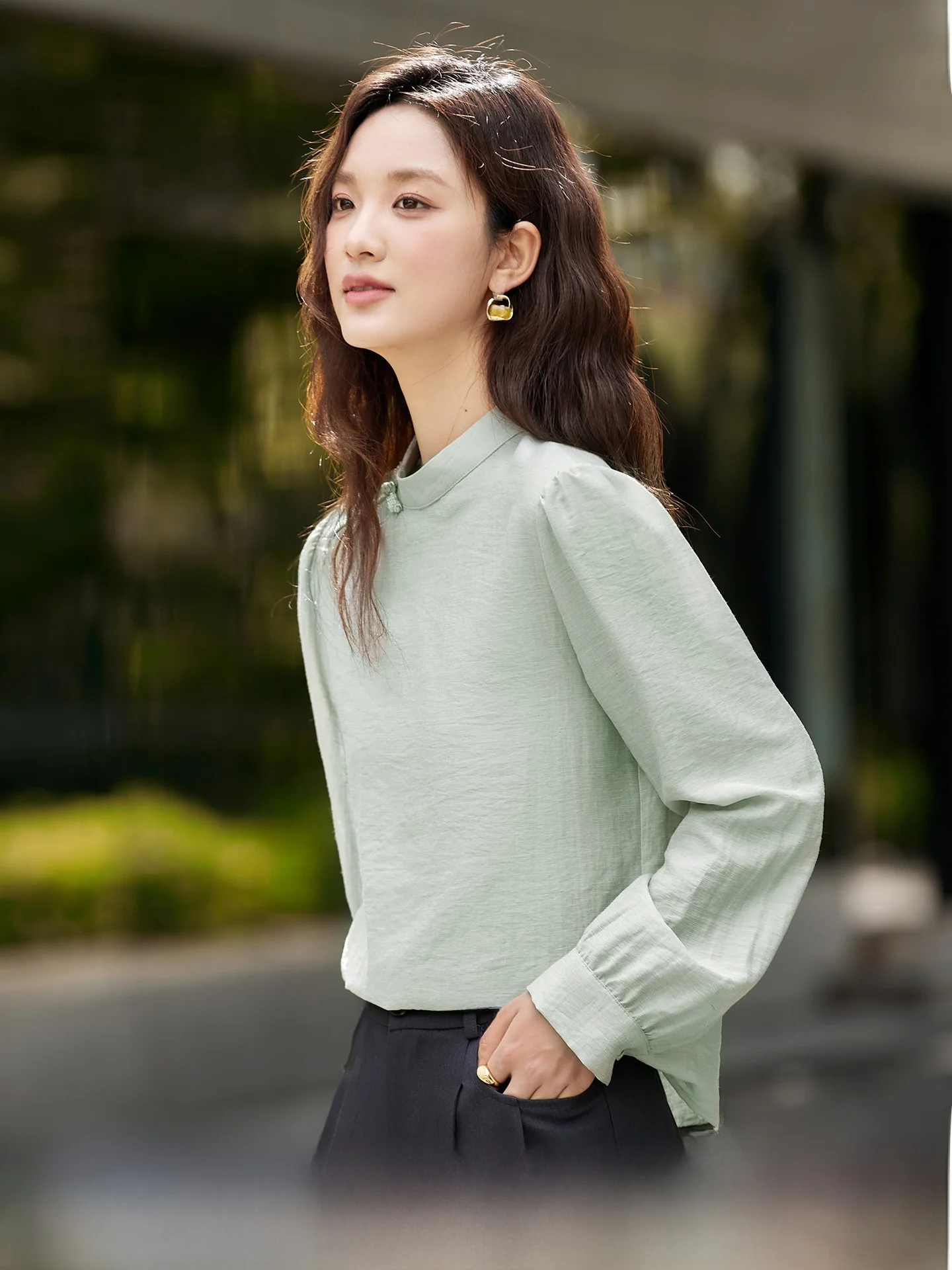 New Chinese Sle een Stand Collar Chiffon irt Women's Spring Season Versatile National Sle Small irt Top
New Chinese Sle een Stand Collar Chiffon irt Women's Spring Season Versatile National Sle Small irt Top