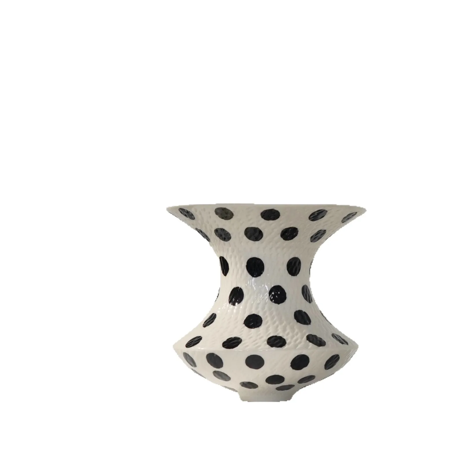 Polka dot retro high-end ceramic vase ornament model room living room homestay dining table hydroponic dried flower insert
Polka dot retro high-end ceramic vase ornament model room living room homestay dining table hydroponic dried flower insert