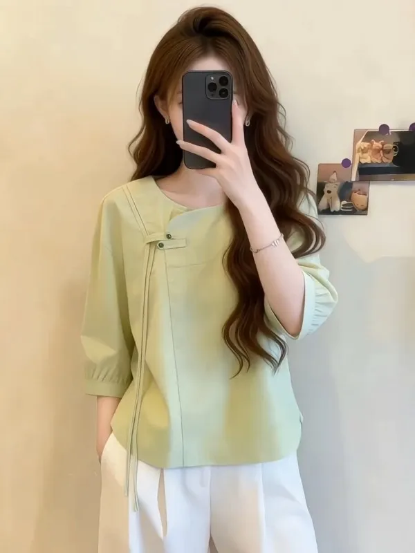 New Chinese Style round Neck Button up Short Sleeve Shirt Women's Summer Elegant Slimming Top Commute Fashion Korean Ve...
New Chinese Style round Neck Button up Short Sleeve Shirt Women's Summer Elegant Slimming Top Commute Fashion Korean Ve...
