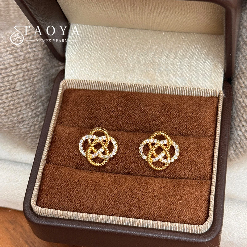 Luxury Gold Color Inlaid Zircon Concentric Knot Design Stud Earrings for 2026 New Ear Jewelry Women's Trendy Style Accessories
Luxury Gold Color Inlaid Zircon Concentric Knot Design Stud Earrings for 2026 New Ear Jewelry Women's Trendy Style Accessories