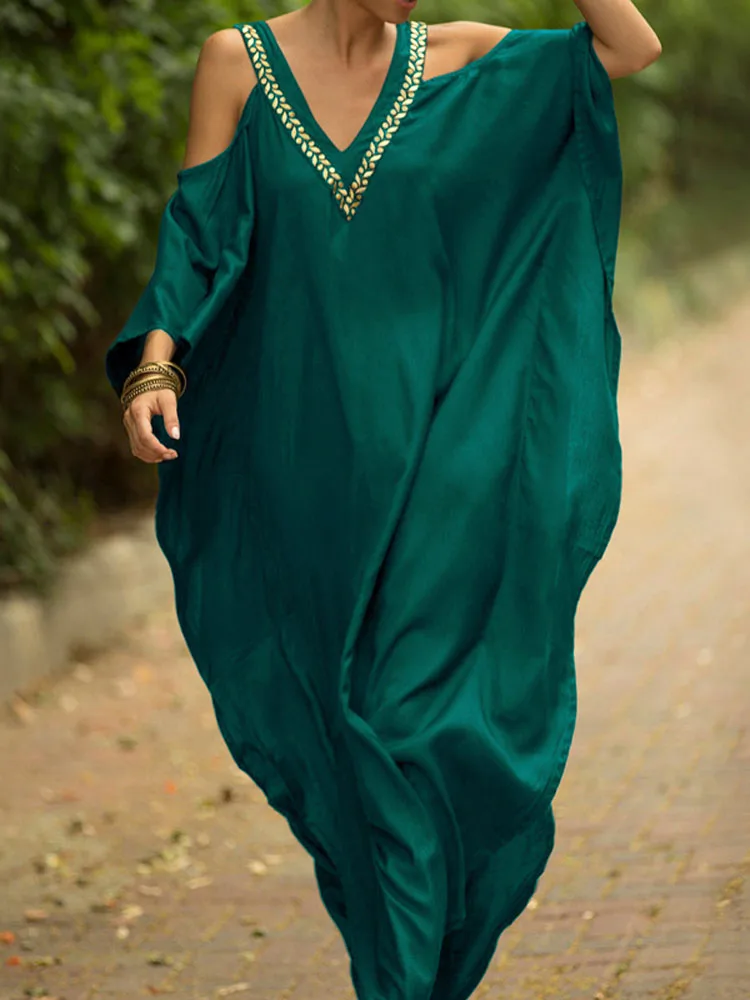 2024 Spring and Summer New Middle East Dubai Egypt Travel Embroidered Dress Retro Slimming Long Robe Beach
2024 Spring and Summer New Middle East Dubai Egypt Travel Embroidered Dress Retro Slimming Long Robe Beach