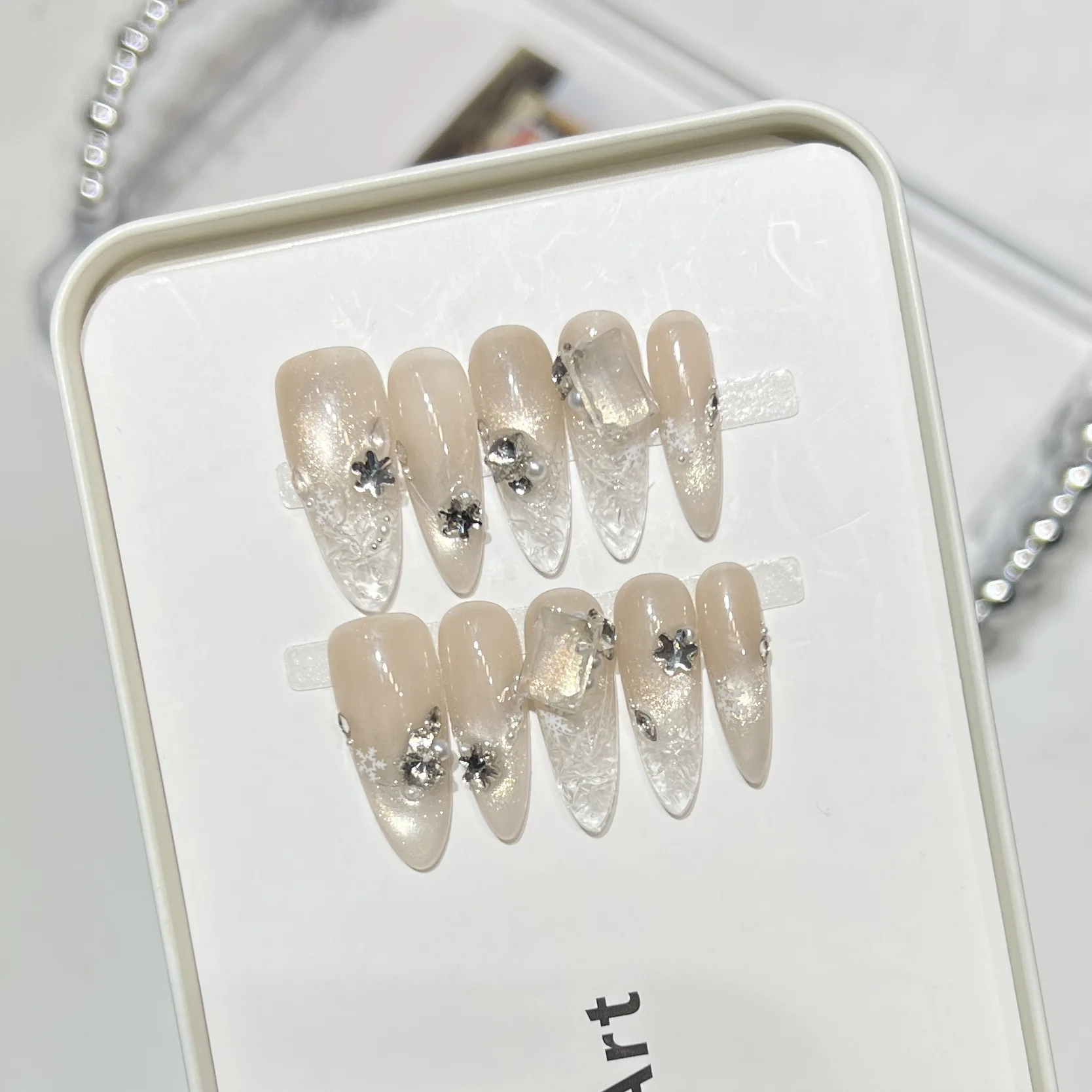 10pcs New Year Wearing Nails Flakes Pure Glossy Handmade Cat Eye French Nail Art Square Rhinestone Press on Nails
10pcs New Year Wearing Nails Flakes Pure Glossy Handmade Cat Eye French Nail Art Square Rhinestone Press on Nails