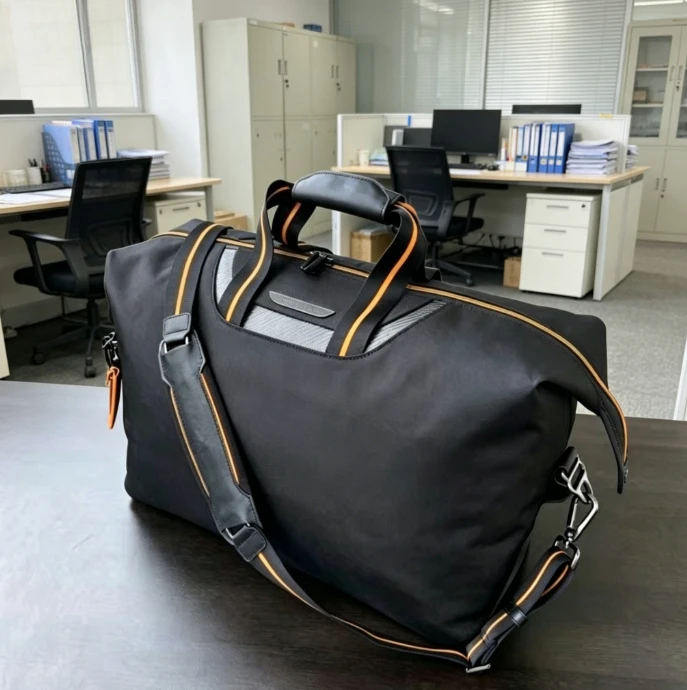373013D Style Men's Business Travel Duffel Bag Large Capacity Waterproof Weekender Overnight Bag
373013D Style Men's Business Travel Duffel Bag Large Capacity Waterproof Weekender Overnight Bag