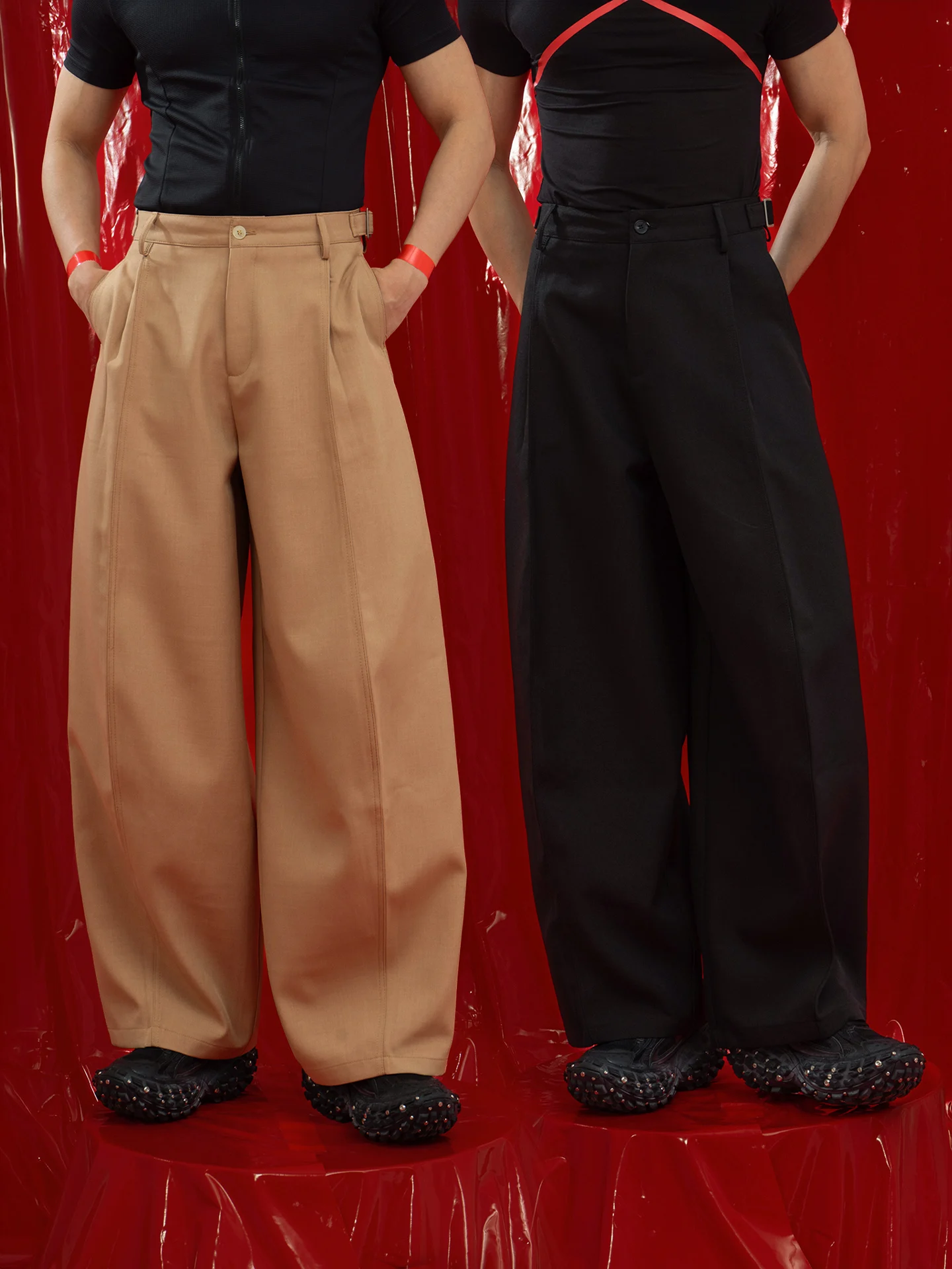 Citylaziestplayer Men's High Waist Loose Straight Leg Casual Pants Double Fold Waist Buckle Design Wide Leg Loose Fit Summer ...
Citylaziestplayer Men's High Waist Loose Straight Leg Casual Pants Double Fold Waist Buckle Design Wide Leg Loose Fit Summer ...